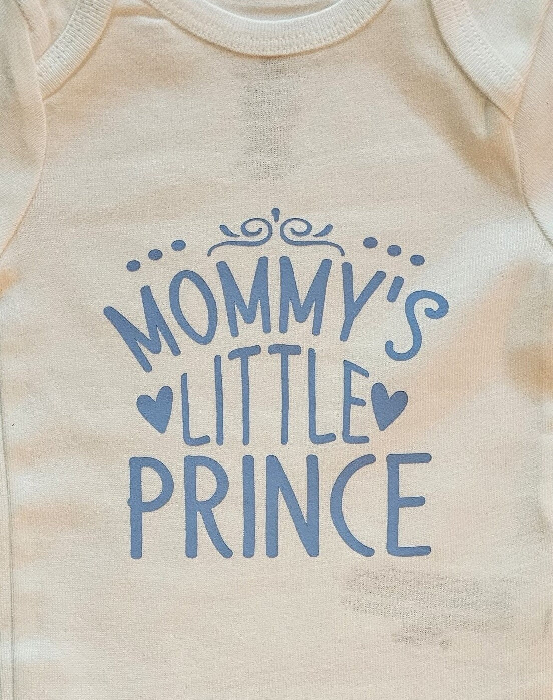 BABY ONESIE Mommy's Lil Prince, Baby Boy, Newborn, Coming Home Outfit, Baby Shower Gift, Baby Bodysuit, New Baby, Baby Boy Gift, Bodysuit