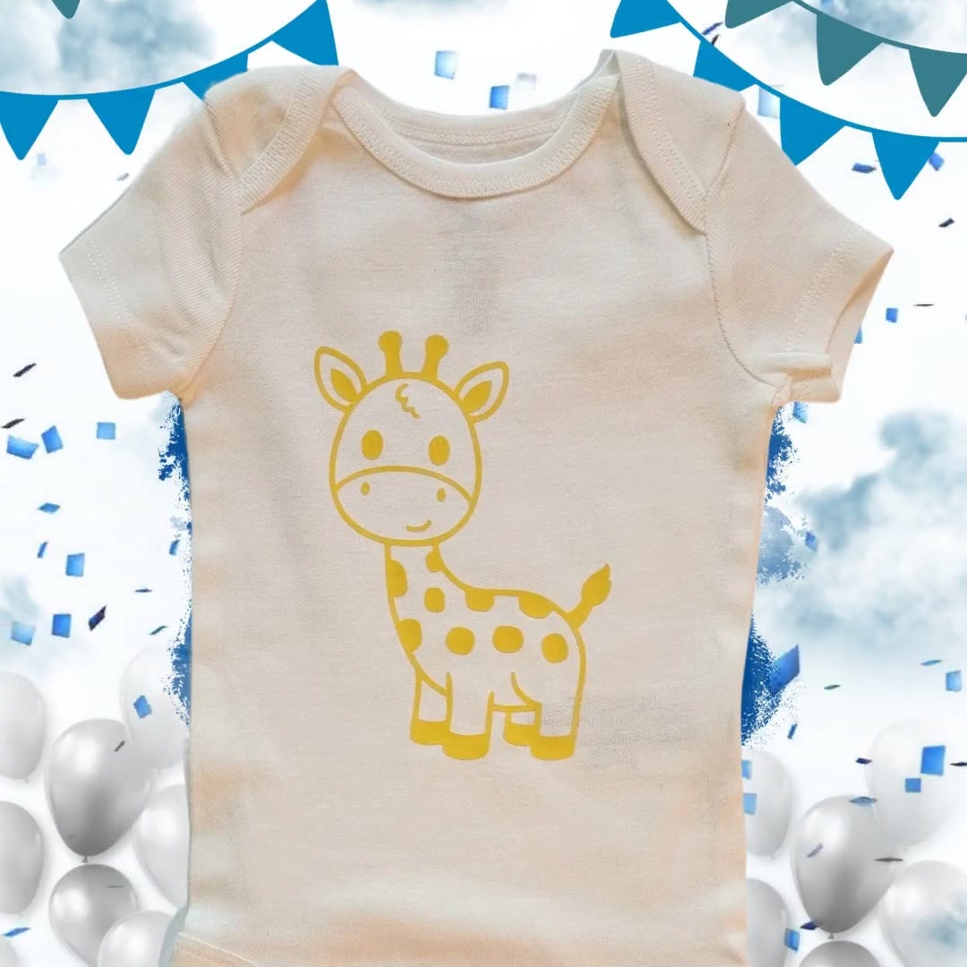 BABY ONESIE Yellow Giraffe, Baby Boy, Newborn, Coming Home Outfit, Baby Shower Gift, Baby Bodysuit, New Baby, Baby Boy Gift, Bodysuit