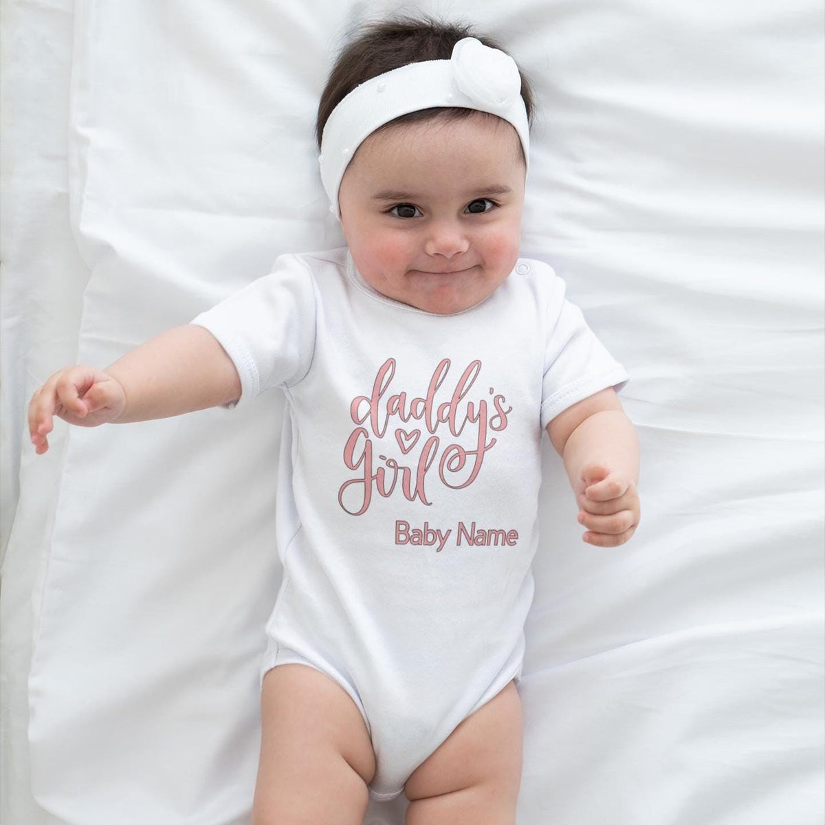 BABY ONESIE CUSTOM Daddy's Girl, Personalized Onesie, Baby Girl, Shower Gift, Gender Reveal Gift, Gift for Mom to Be, Baby Girl Pink Onesie