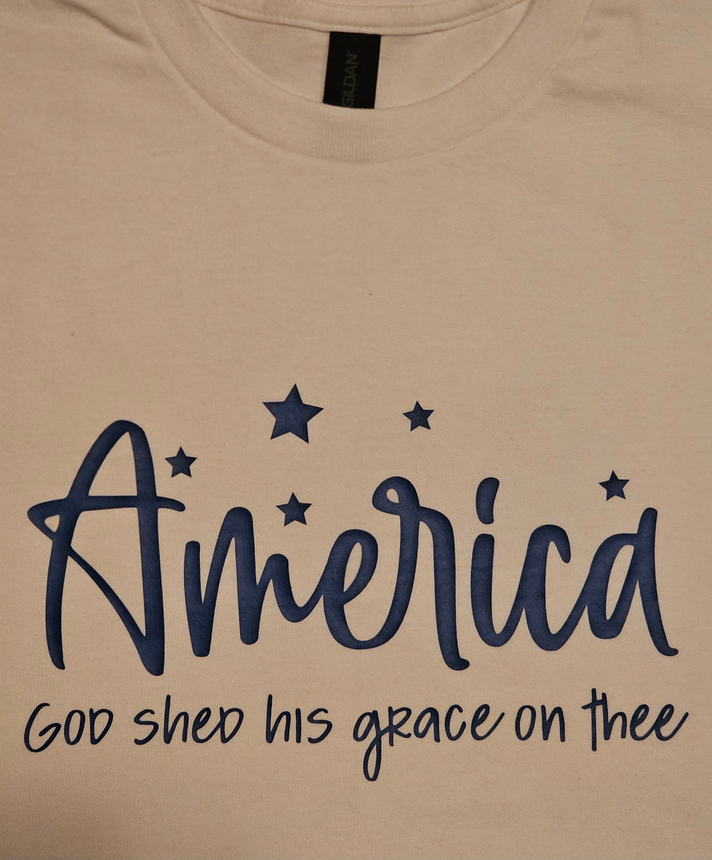 AMERICA GOD SHED HIS GRACE ON THEE SHORT SLEEVE TSHIRT